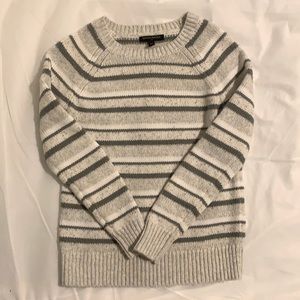 Banana Republic sweater XS